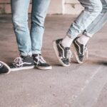 The_Best_Walking_Shoes_for_College_Students